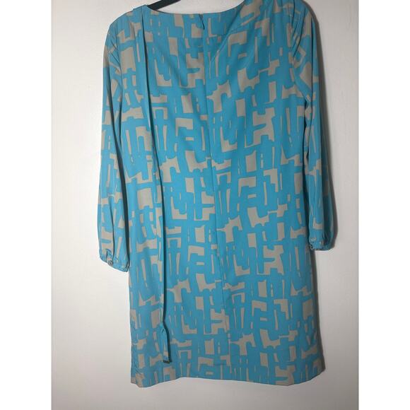 Tahari Blue Long Sleeve Knee Length Shift Dress Sz 4 - Picture 2 of 2